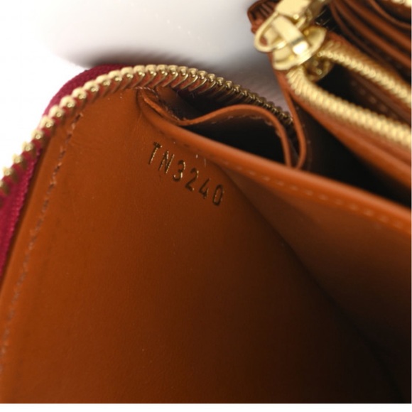 Auth Louis Vuitton Wallet • Limited Edition Since 1854 Authentic Jacquard Zippy - Picture 3 of 7